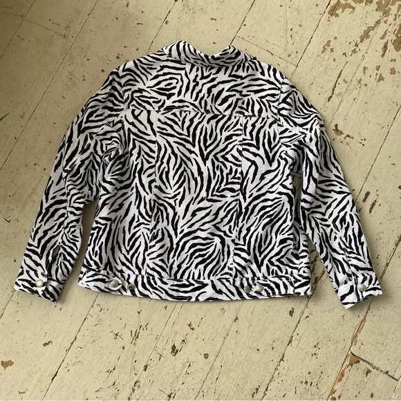 Lucy & Laurel Linen Zebra Animal Print Jacket - Picture 12 of 12